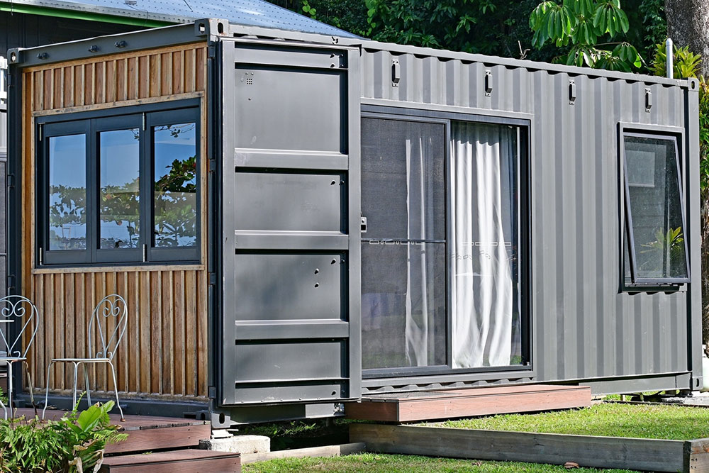 Container house – Designs, permits, and tips for buying one