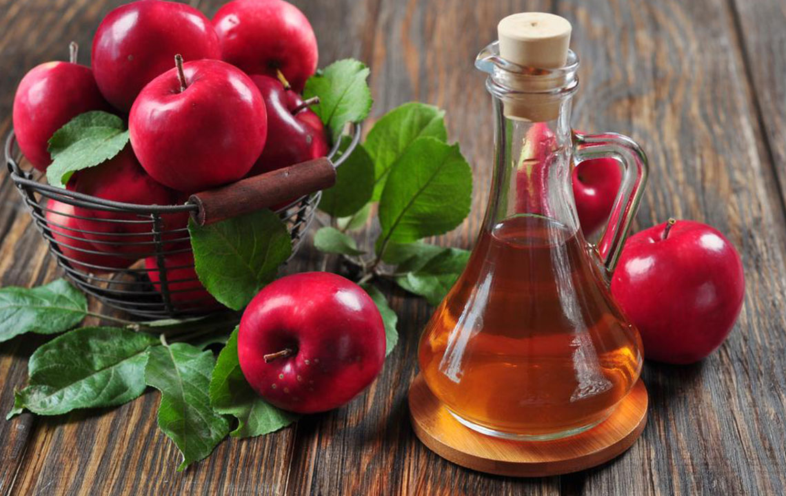 Here’s How Apple Cider Vinegar Helps Lose Weight